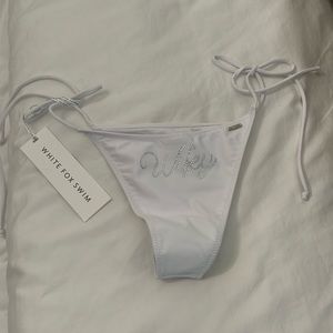 Brand new white fox wifey swim bottom ! Protective liner still on and tag